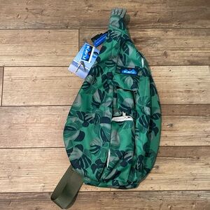 New with tags - Kavu Backpack - monstera print